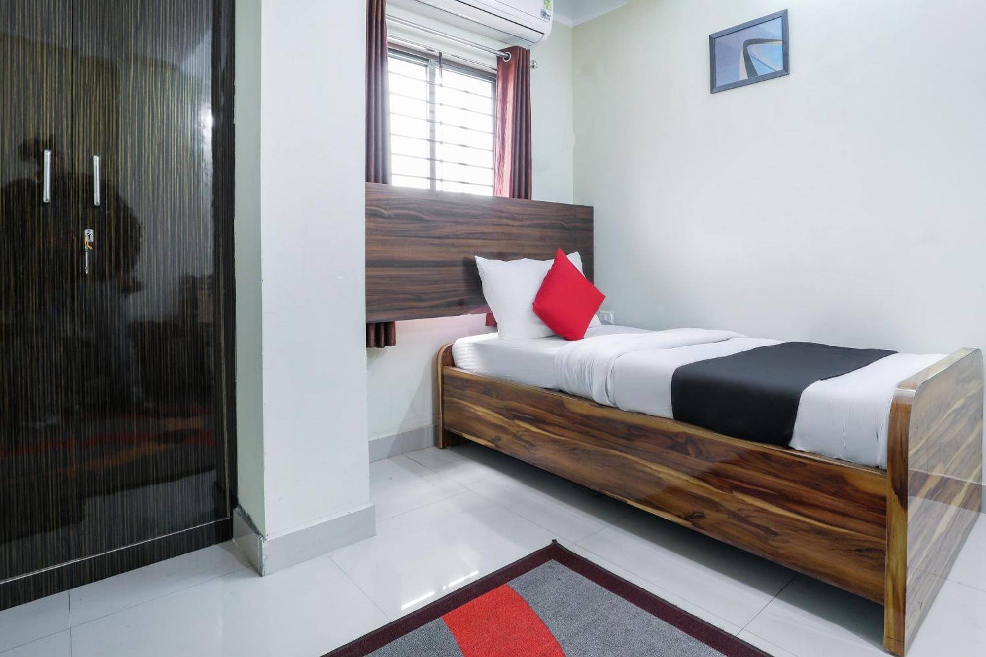Hotel O Central Inn Dispur Exterior photo