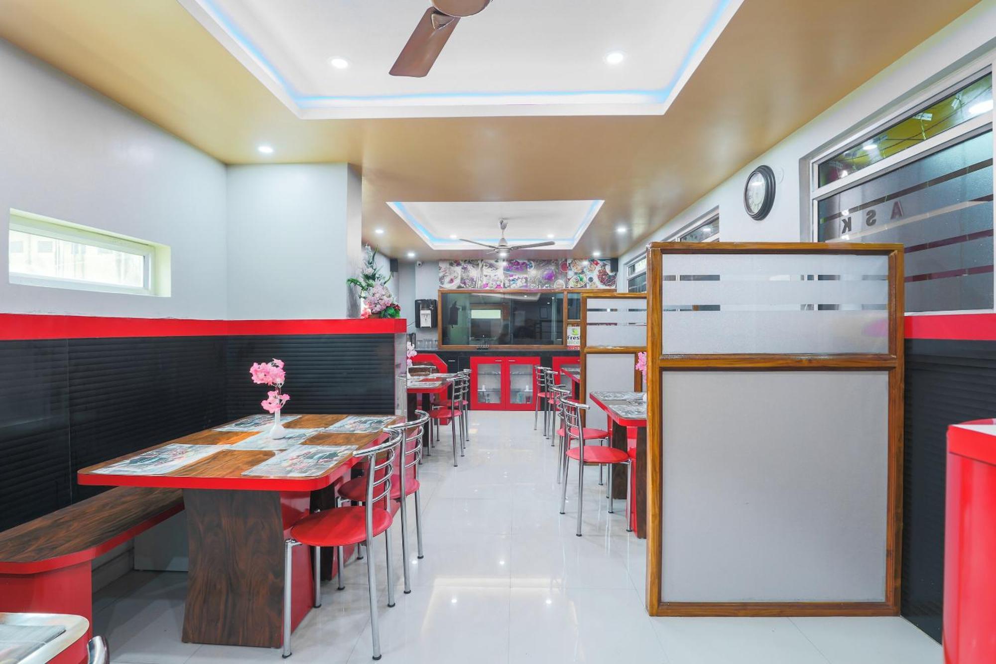 Hotel O Central Inn Dispur Exterior photo